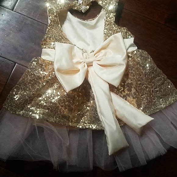 Dress - Picture 2 of 3